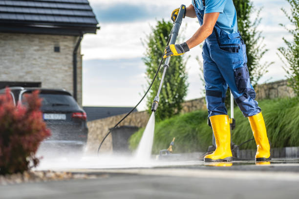 Best Deck Pressure Washing  in Stansberry Lake, WA